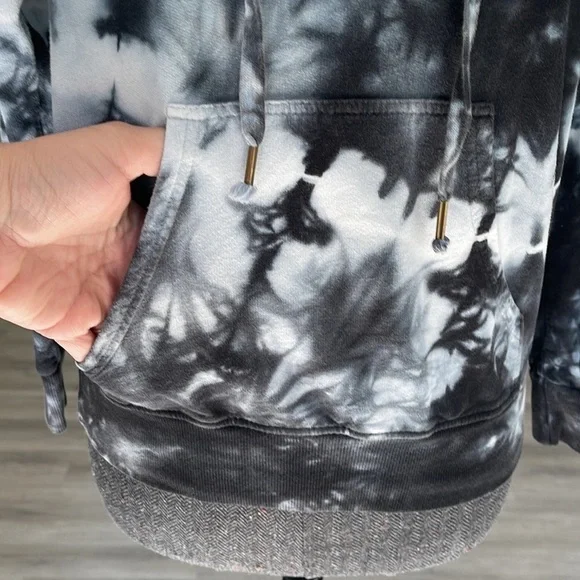 Young Fabulous and Broke Los Angeles tie dye hoodie size XS - Picture 6 of 7